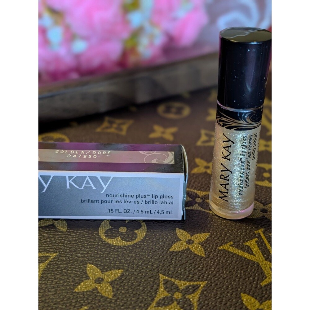 Mary Kay Nourishine Plus Liquid Lip Gloss Golden Shimmer 0.15 fl oz 047930